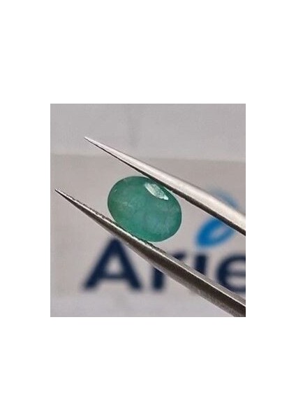 1.71 Ct 8.7x6.3 mm Oval Natural Zambia Emerald