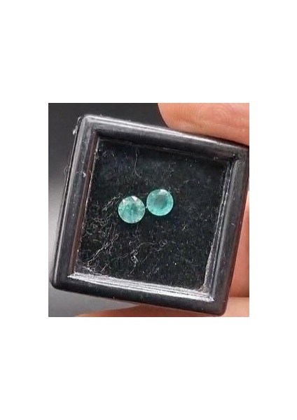 0.70 Ct 4.5 mm 2pcs Lot Round Natural Emerald