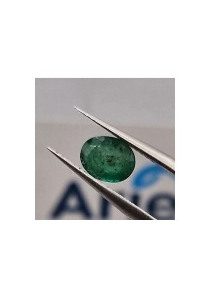 1.30 Ct 7.9x6.3 mm Oval Natural Zambia Emerald
