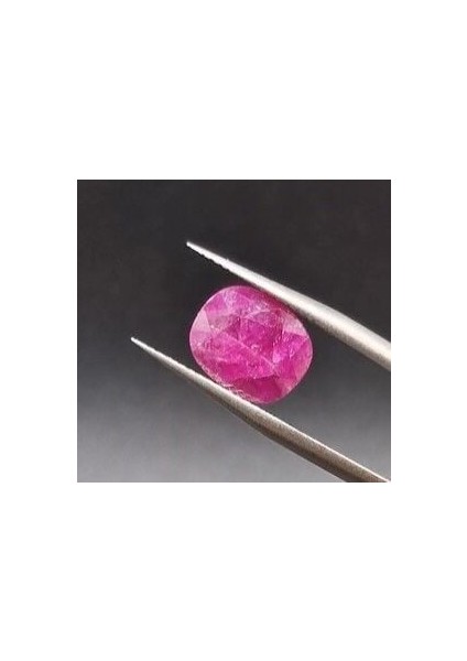 4.41 Ct 10.7x8.7 mm Ova Natural Unheated Ruby