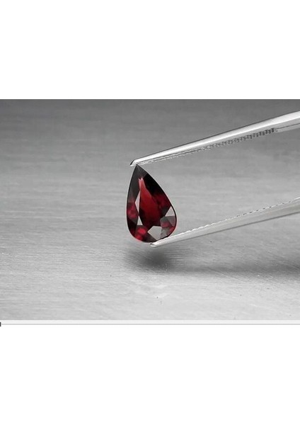 2.04 Ct 10.2x6.4 mm Vvs Pear Natural Reddish Purple Rhodolite Garnet, Madagascar