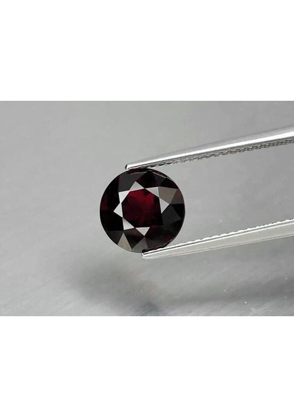 3.06 Ct 8.4 mm Round Natural Deep Reddish Purple Rhodolite Garnet, Madagascar