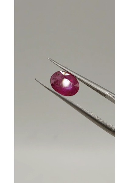 1.40 Ct 7.8x5.9mn Oval Natural Unheated Ruby