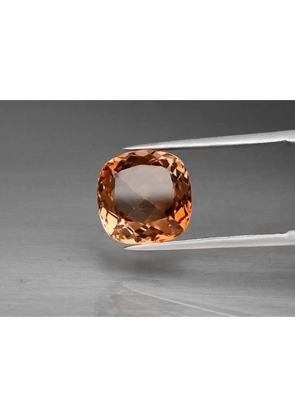 6.48 Ct 11x11 mm Vs Cushion Natural Champagne Topaz, Brazil