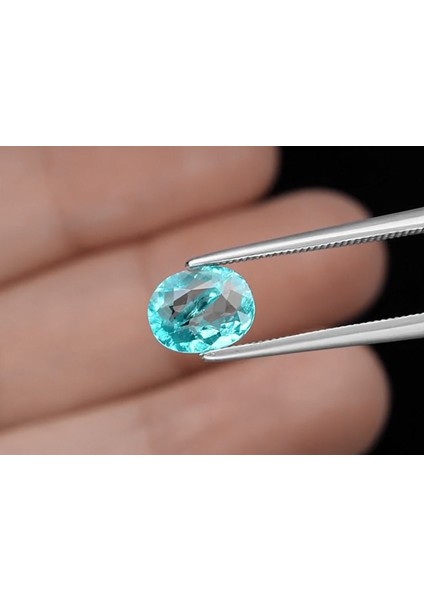 1.27 Ct 7.8x6.2 mm Oval Natural Green Blue Apatite, Madagascar