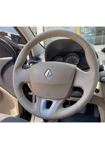 Fluence Tuşsuz Araca Özel Direksiyon Kılıfı (Airbeg Rengiyle Aynı Renktedir) modelleri