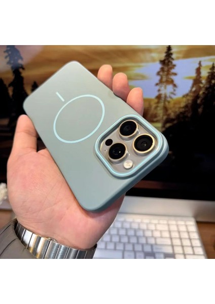 iPhone 16 Pro Max Uyumlu Kılıf Yüksek Kaliteli Magsafe Uyumlu Darbelere Karşı Dayanıklı Kılıf