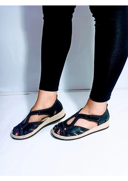 Yüksek Dolgu Topuklu Içi Dışı % 100 Deri Sandalet