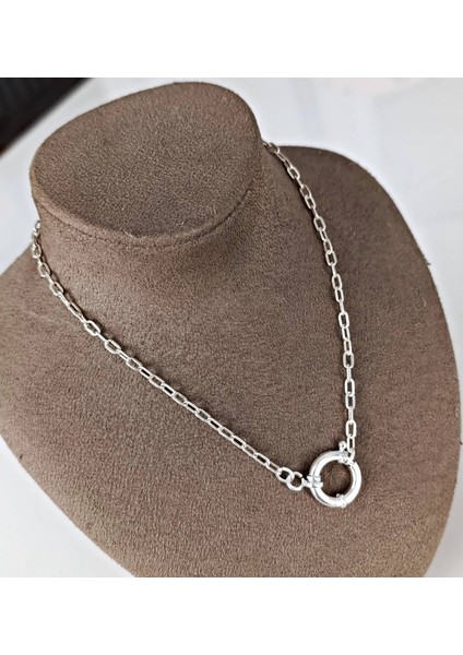 Gümüş Oval Zincirli Kadın Kız Kolye