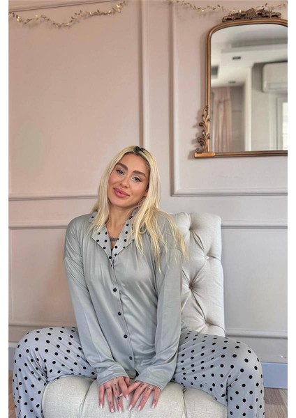 Gri Points Desenli Bambu Önden Düğmeli Uzun Kol Kadın Pijama Takımı
