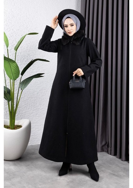 Yakası Kürklü Kaşe Kaban