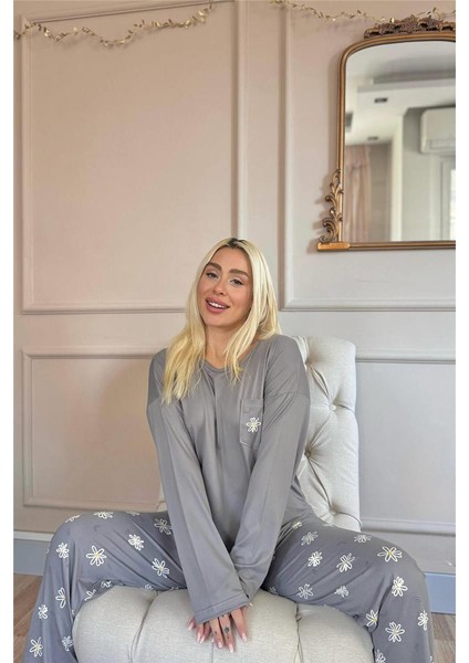 Gri Papatya Desenli Bambu Uzun Kol Kadın Pijama Takımı fırsatları
