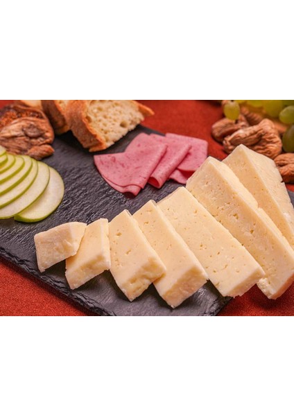Bergama Tulum Peyniri %60 Inek %40 Koyun Orta Sert Tam Yağlı Olgunlaştırılmış 1kg fiyatları