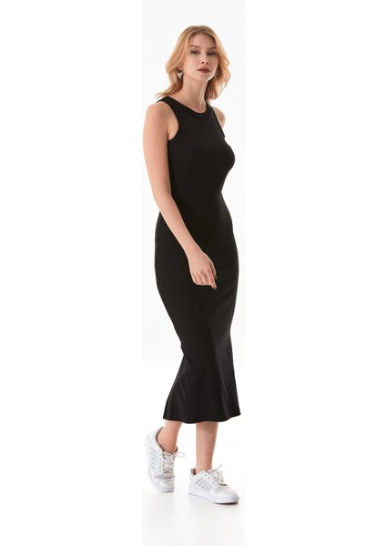 Basic Fitilli Halter Yaka Yırtmaçlı Elbise