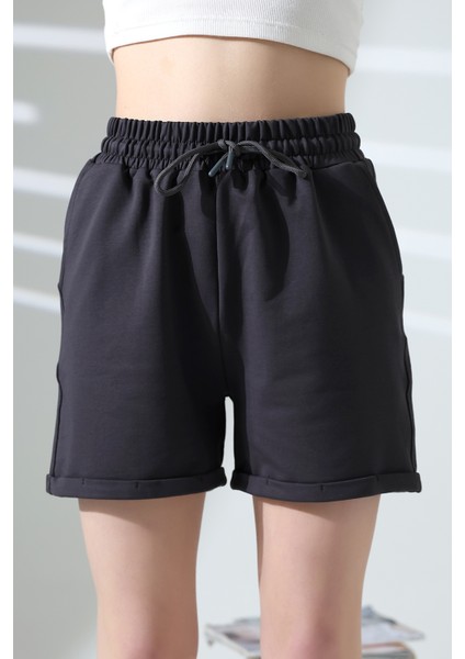 Paçası Katlamalı Geniş Rahat Kalıp Şort 21822 Füme modelleri