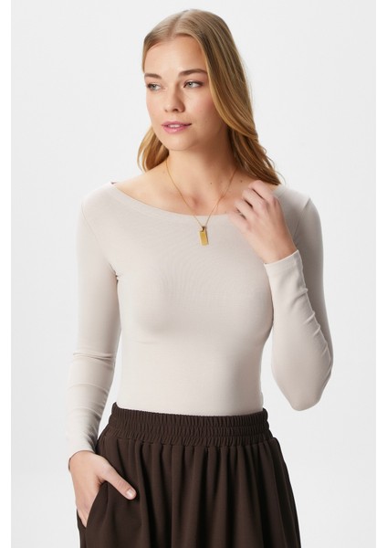 Kayık Yaka Uzun Kollu Bej Soft Top / Bluz