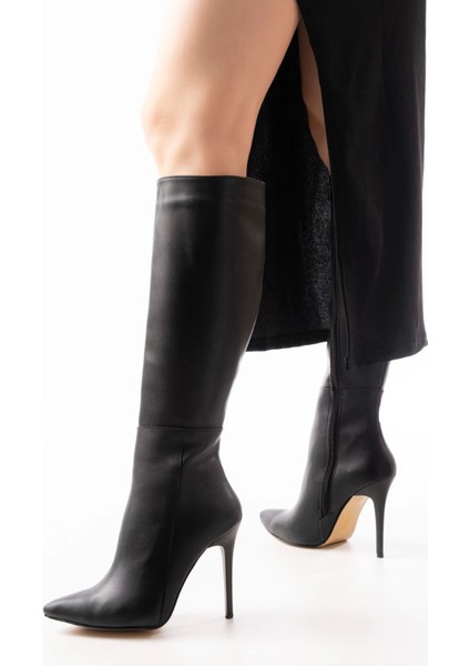 Siyah Fermuarlı Lastikli Ince Yüksek Topuklu Kadın Çizme