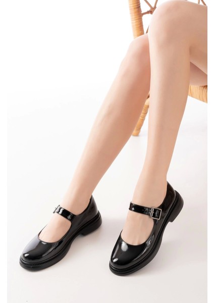 Siyah Rugan Günlük Bayan Ayakkabı