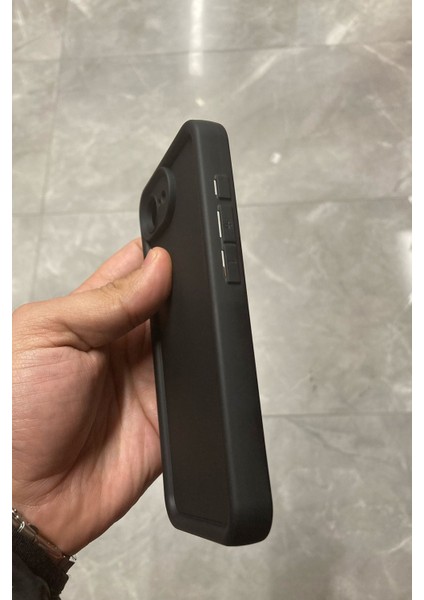 iPhone 16E Kılıf Viera Kamera Korumalı Yumuşak Doku ve Temizlenebilir Silikon - Siyah