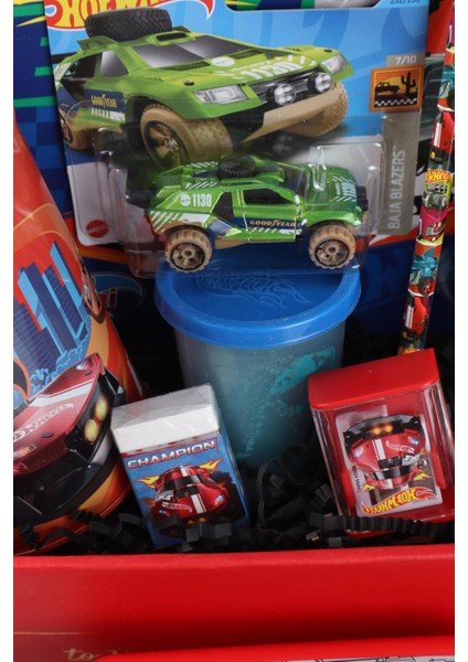 Dekomus Özel Kutulu Yeni Sezon Lisanslı Hot Wheels Matara,beslenme Kabı,çıtçıt Dosya,oyun Hamuru,oyuncak Araba Kırtasiye Hobi Seti fırsatları