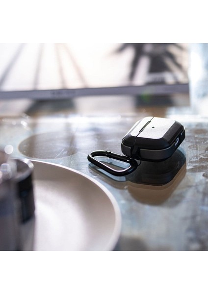 Airpods Pro 2 Raptic Trek Serisi Askı Aparatlı Kulaklık Kılıfı Siyah