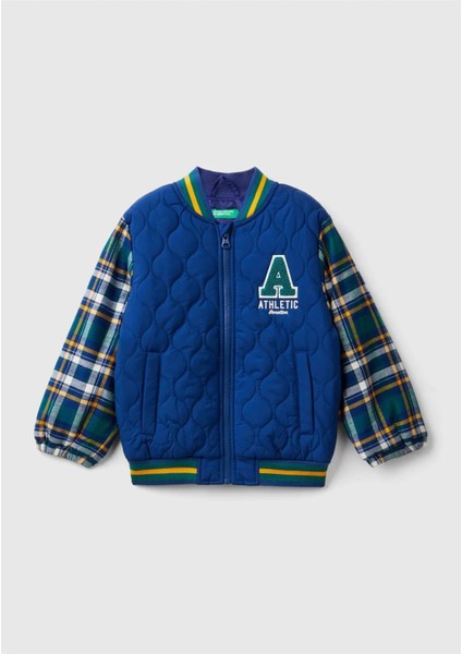 Erkek Çocuk Lacivert Göğsü Işlemeli Cepli Kolları Renk Detaylı Fermuarlı Ceket