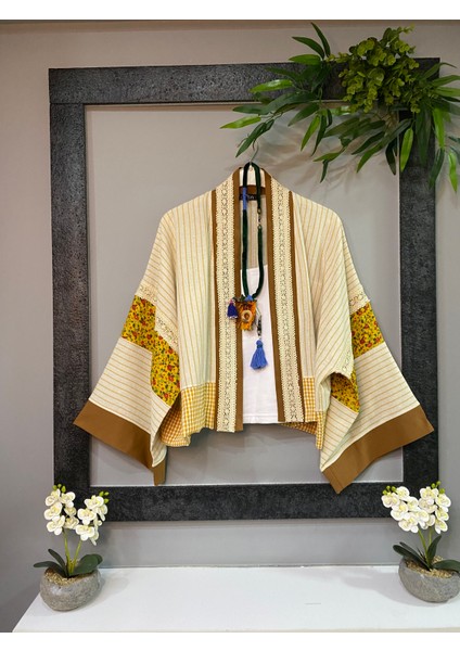 Özel Tasarım Çizgili Keten Kumaş Bohem Kısa Kimono fiyatları
