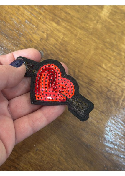 8x5 cm Ütü Ile Yapışan Kırmızı Payetli Kalp Arma Dikiş Aplike