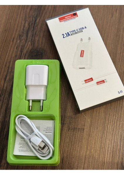 Type-C Uyumlu Telefonlar Için Şarj Aleti 2.1A S-21