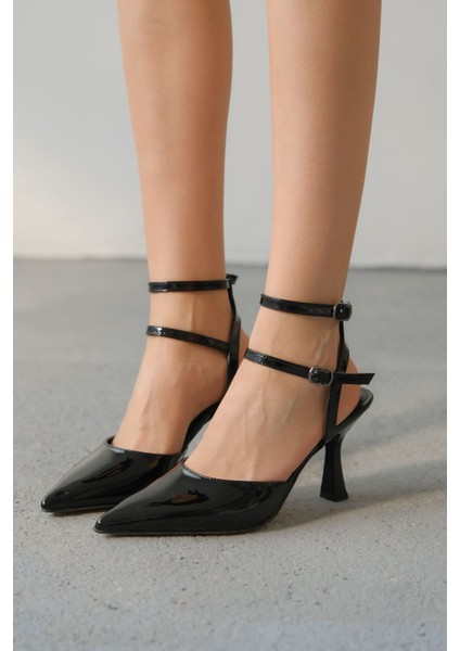 Kadın Reyes Sivri Topuklu Ayakkabı - Siyah-Rugan