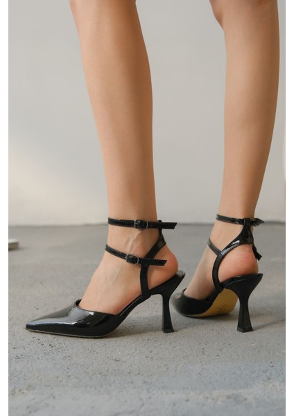 Kadın Reyes Sivri Topuklu Ayakkabı - Siyah-Rugan fiyatları