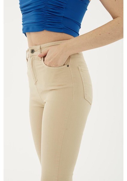 Yüksel Bel Ispanyol Paça Esnek Yüksel Bel Ispanyol Paça Esnek Crop Flare Denim Pantolon Bej indirimleri