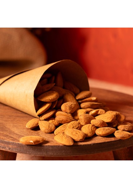 Çiğ Badem 1 KG