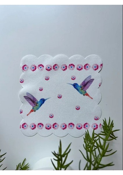 Sulu Boya Zarif Kuş Tasarımlı Kumaş Kokteyl Peçetesi 1 Adet