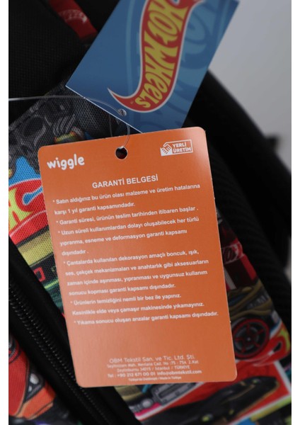 Yeni Sezon Lisanslı Hot Wheels Okul,kalem Çantası Ile Matara,beslenme Kabı ve Kırtasiye Seti Çıtçıt Dosya,kalem,silgi,kumbara,kalemtraş,resim Defteri,okul Etiketi