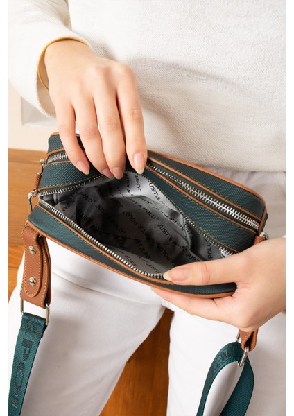 Kadın Yeşil Taba Çapraz Askılı 2 Bölmeli Kutu Mini Omuz ve El Çantası PBU5024 modelleri