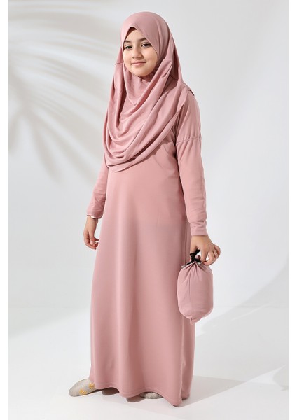 Çantalı Kız Çocuk Namaz Elbisesi, Isimli Seccade, Tesbih ve Namaz Öğreniyorum Kitabı Seti fırsatları