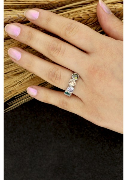 925 Ayar Gümüş Rainbow Sıralı Kalp Yüzük fiyatları