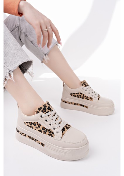 Zarina Kadın Kalın Taban Leopar Desenli Bağcıklı Günlük Sneaker Spor Ayakkabı