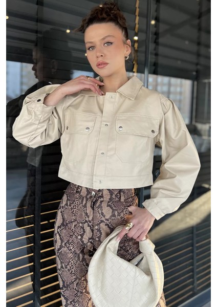 Kadın Çift Cepli Çıtçıtlı Crop Top Suni Deri Ceket