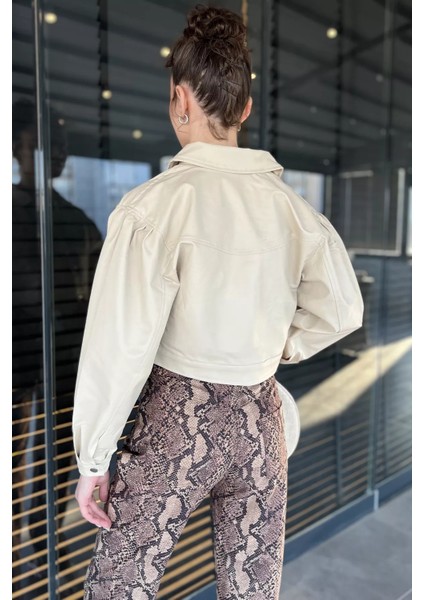 Kadın Çift Cepli Çıtçıtlı Crop Top Suni Deri Ceket