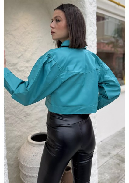 Kadın Çift Cepli Çıtçıtlı Crop Top Suni Deri Ceket