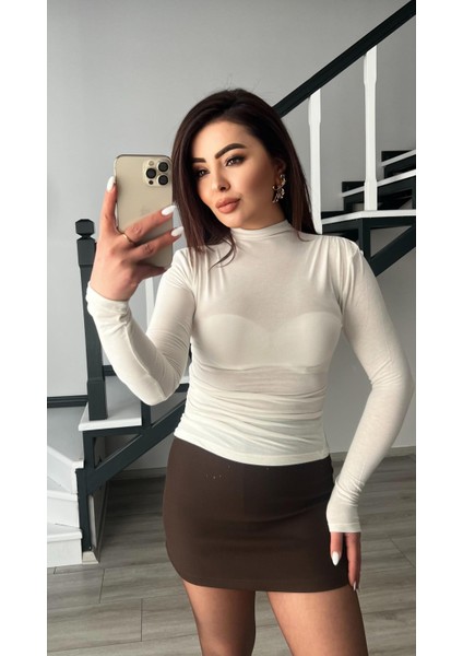 Ekru Yarı Transparan Dik Yaka Soft Touch Bluz