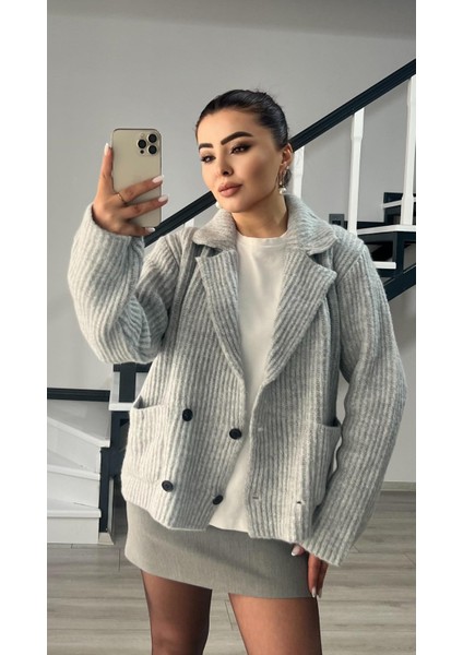 Gri Kruvaze Yaka Cepli Hırka