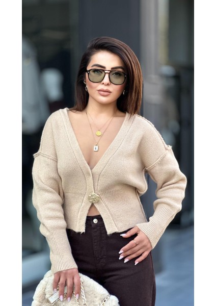 Marka Model Bej Premium Gold Düğme Biyeli Hırka
