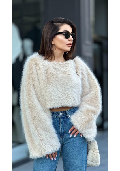 Marka Model Taş Crop Kürk