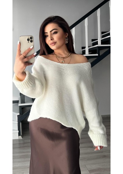 Ekru Kol Katlamalı Salaş Triko Kazak