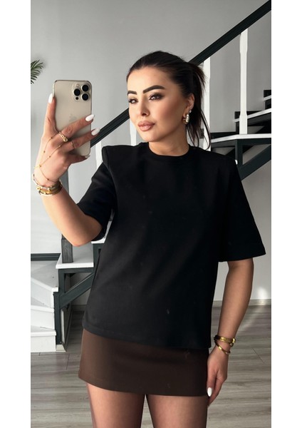 Siyah Premium Vatkalı Tişört fırsatları