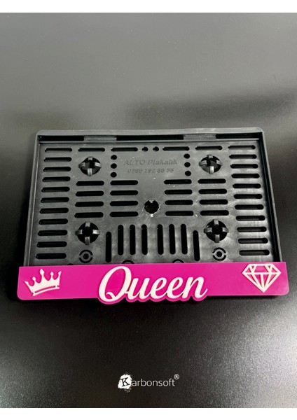 Motosikletiniz İçin Şıklık! Pembe "Queen" Pleksi Motosiklet Plakalığı fiyatları