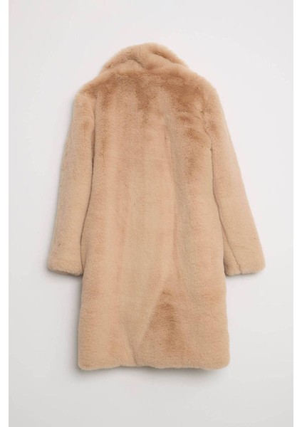Kadın Çıt Çıtlı Premium Diz Boyu Oversize Suni Kürk Kaban modelleri